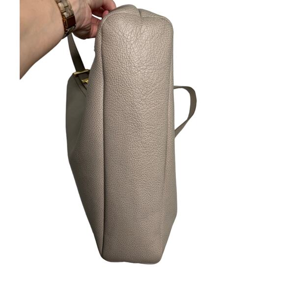 India Hicks Gray Pebble Leather Adjustable Length Strap Solitaire Tote Bag - Picture 6 of 16